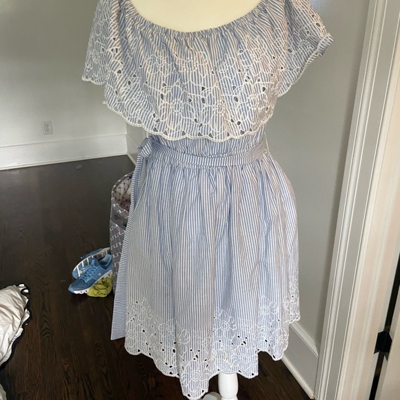 Cece off the shoulder dress - Picture 6 of 7